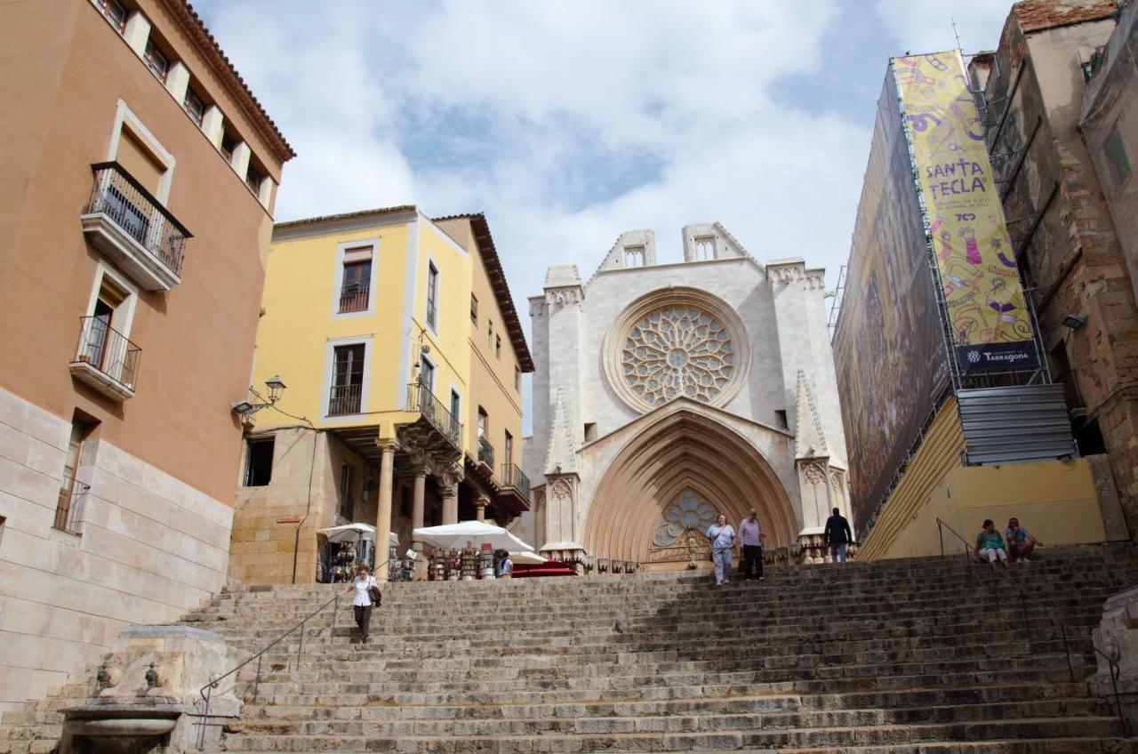 Estudio Casco Antiguo Tarragona Bagian luar foto