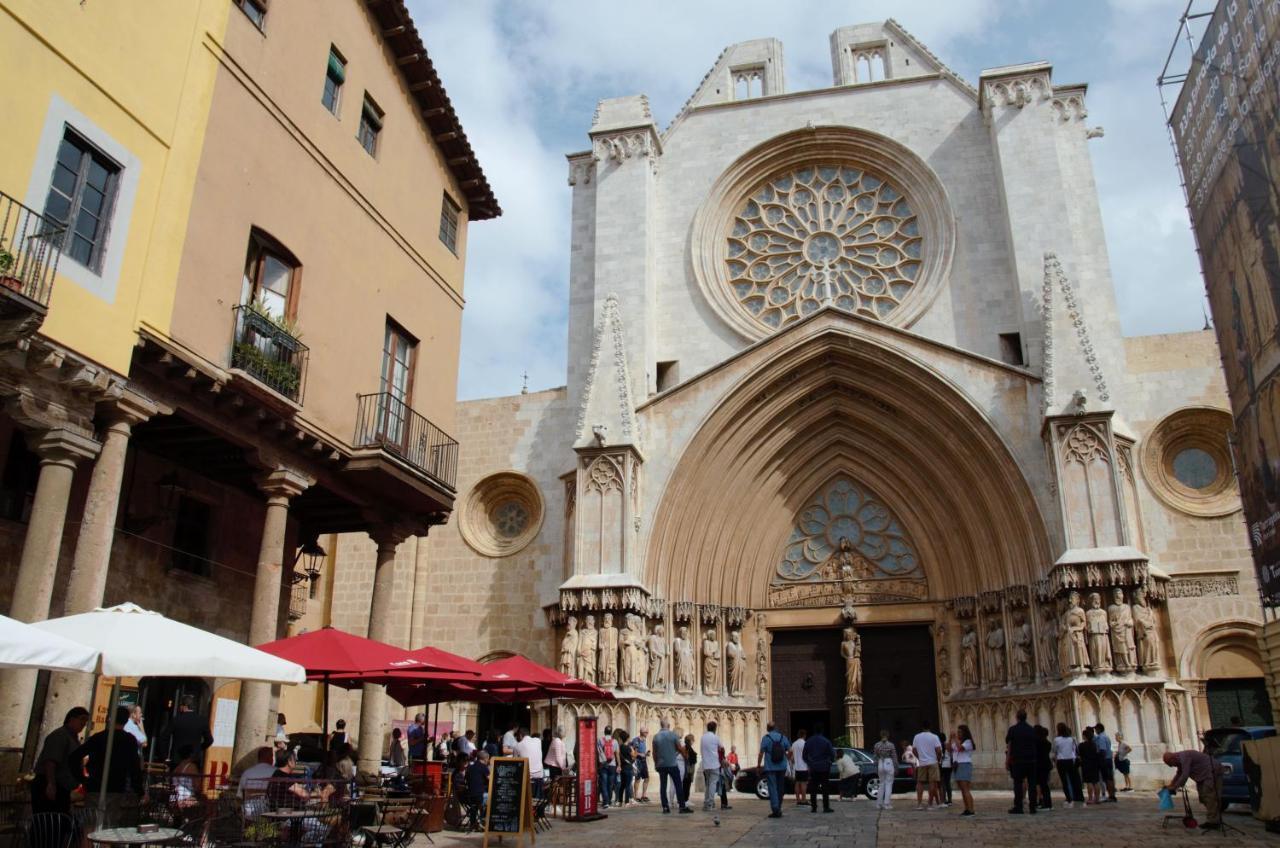 Estudio Casco Antiguo Tarragona Bagian luar foto